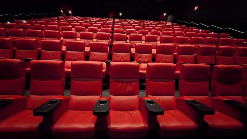 Two Screens, Two Cinemas: How Streaming Killed the Middle Movie