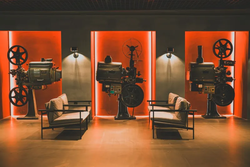 When the Booth Goes Dark: The Dying Art of the Human Projectionist