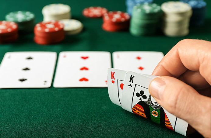 A Guide to Playing the Best Online Poker for Real Money